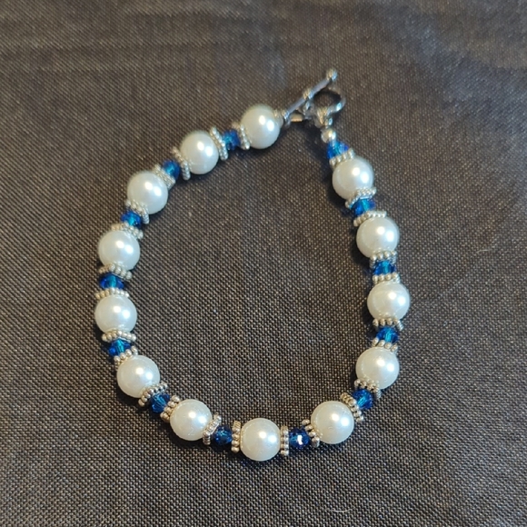 Jewelry - Elegant Blue and White Beaded Bracelet